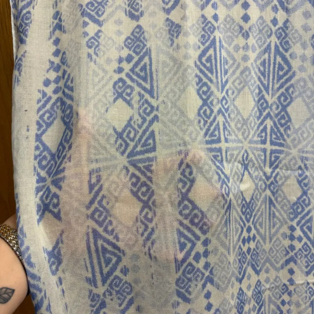 Chico's Blue & White Geometric Ikat Oblong Lightweight Scarf Wrap Boho Chic